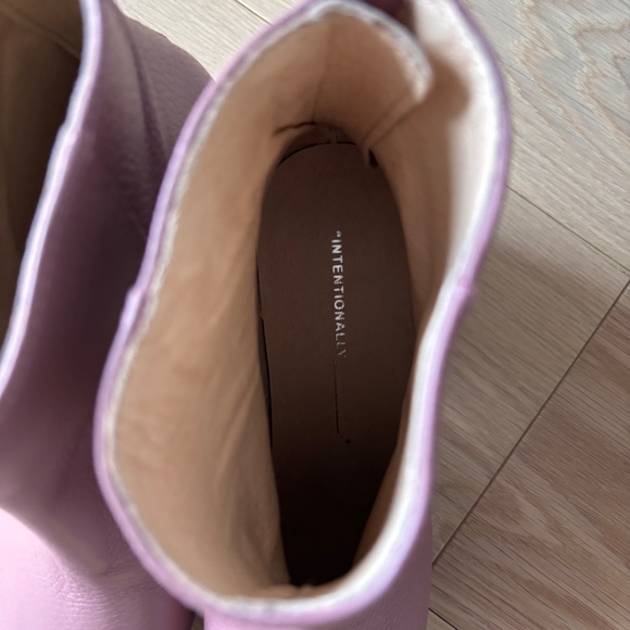 Speed platform ankle boot in Lilac by Intentionally Blank - Picture 9 of 13